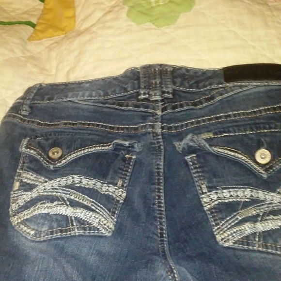 Jeans - Picture 2 of 3